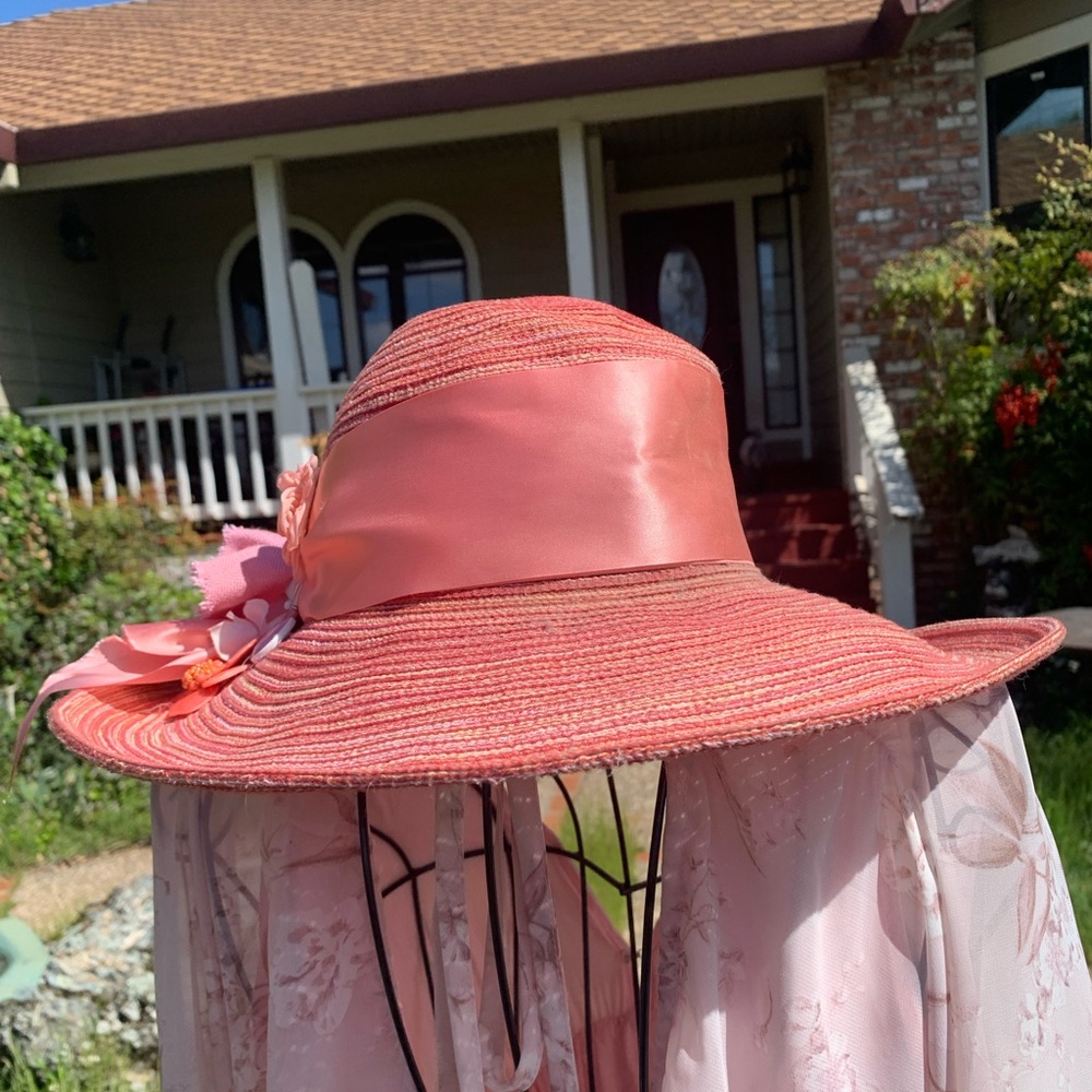 Kreativekristen upcycled Pink wide brim straw Hat with Floral Accents,HP25 - Picture 5 of 8